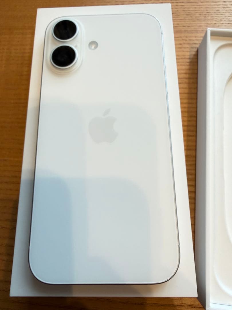 iPhone 16 512GB ホワイト simフリー