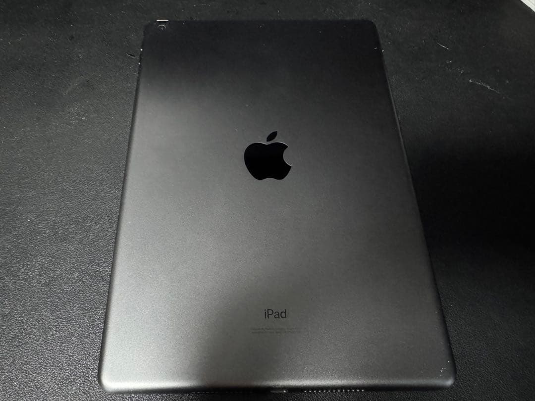 iPad 8世代（Wi-Fiモデル）　32GB