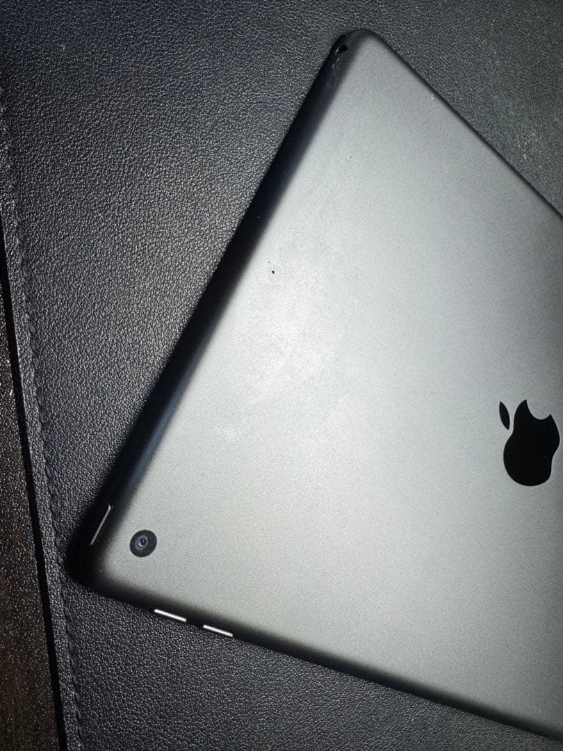 iPad 8世代（Wi-Fiモデル）　32GB