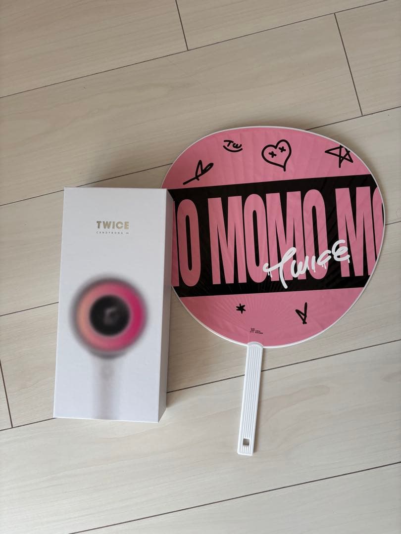 twice モモ　うちわ付き　candybong∞