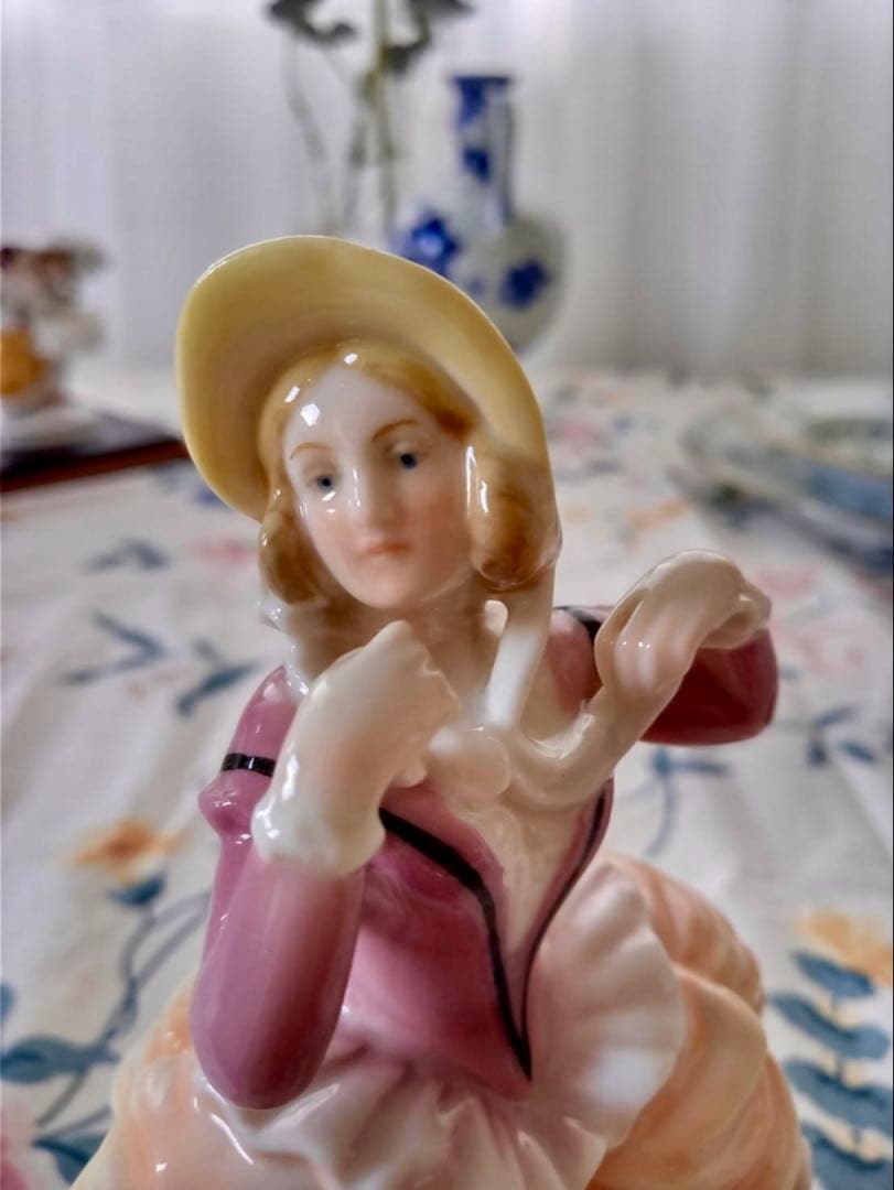 ドイツ　カールエンス作　陶器人形　フィギュリン　　希少