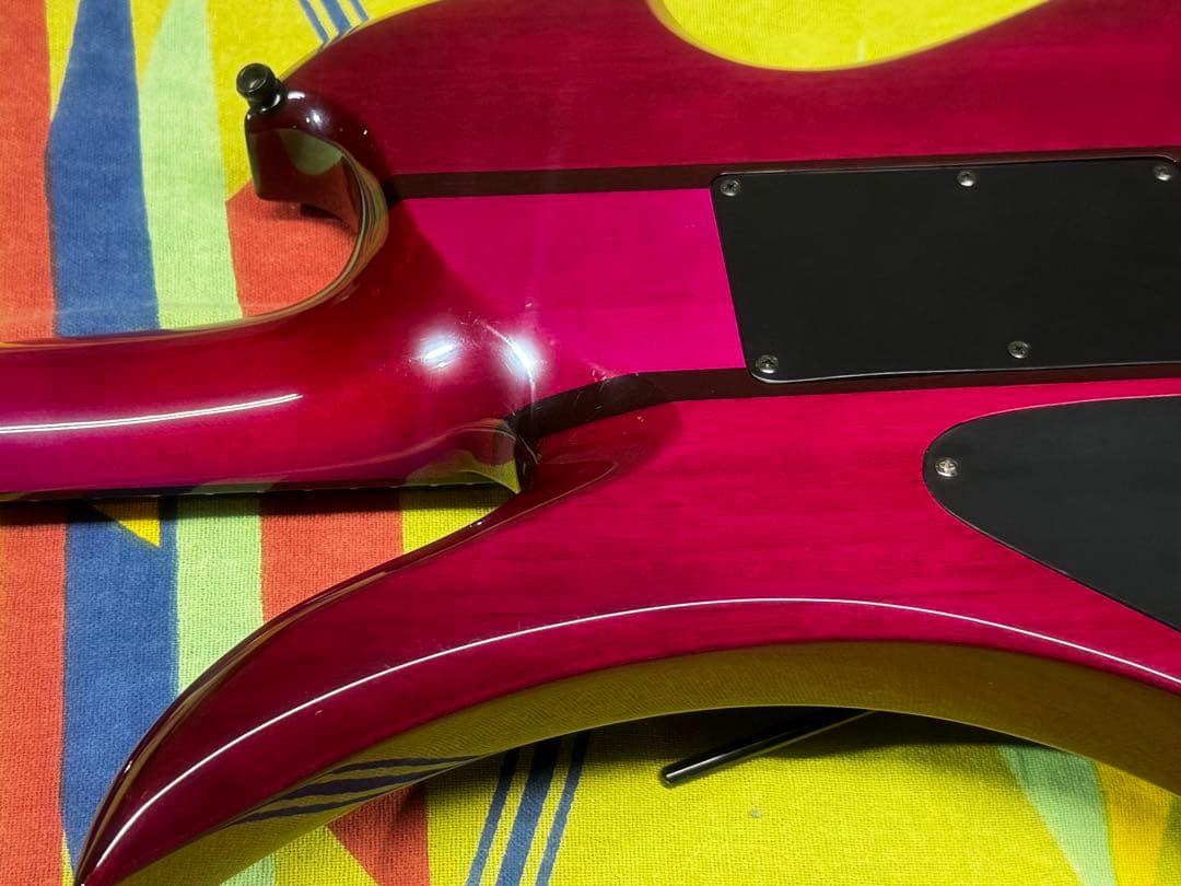 ギター B.C.Rich MOCKINGBIRD