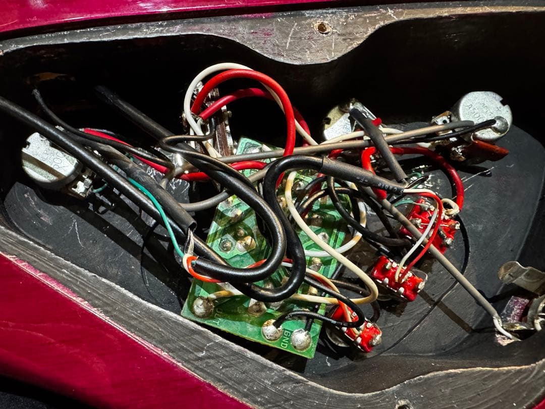 ギター B.C.Rich MOCKINGBIRD