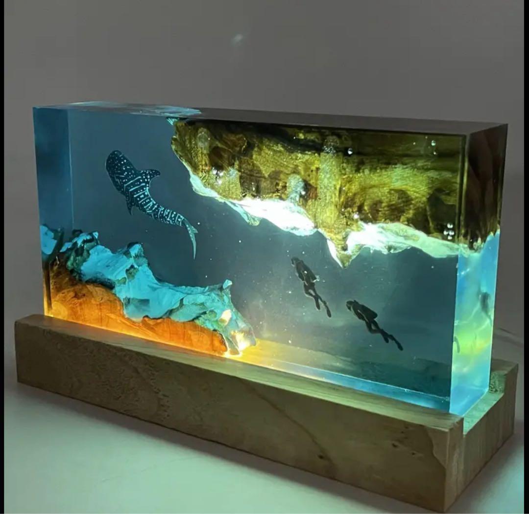 レジンランプ　海　ナイトランプ　ジンベエザメ　ダイビング　アート　インテリア