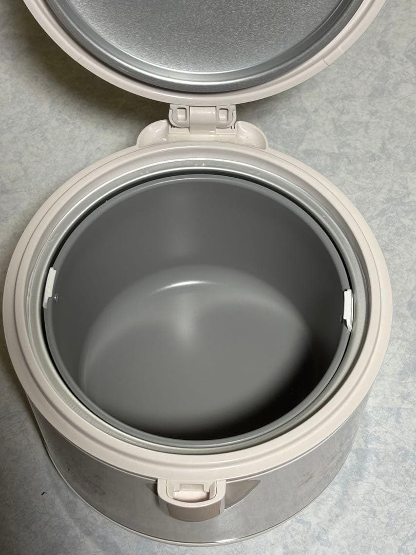 美品✧*。Zojirushi 電子ジャー 保温専用 TYA-C18型