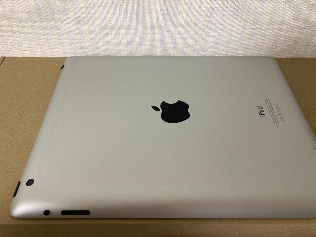 【美品】Apple iPad 第4世代 9.7インチ