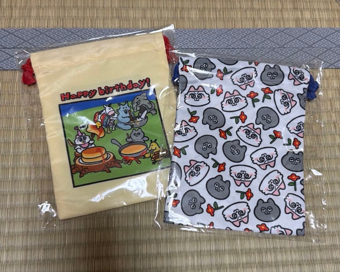 ンめねこ 【新品未使用】アクスタポーチぬいぐるみクッションハンカチモールド巾着