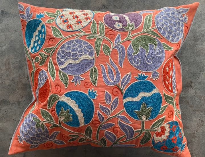 ウズベキスタン製 シルク スザニ刺繍 クッションカバー
