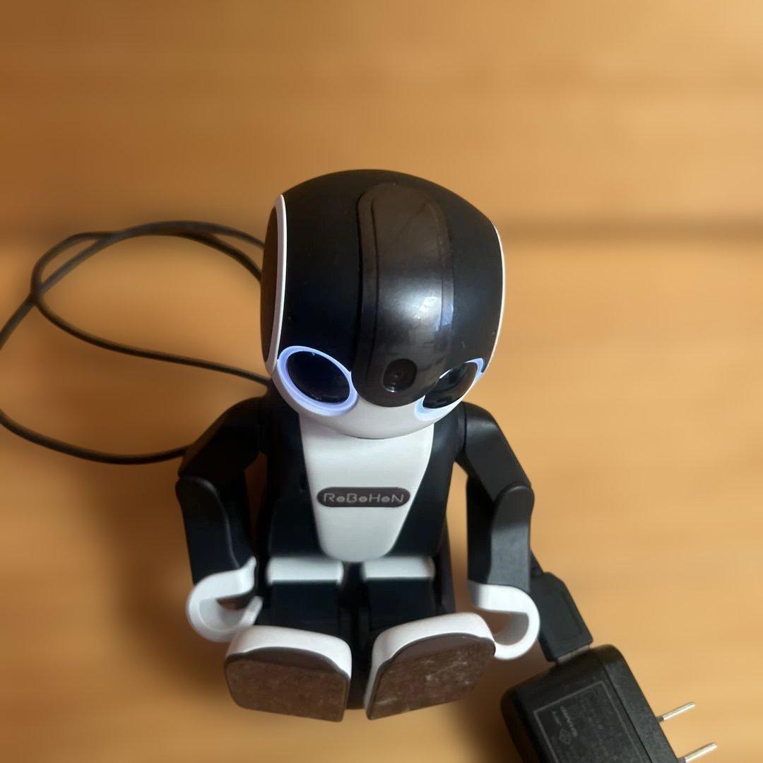 ロボホン sr-03m-t 台座付き