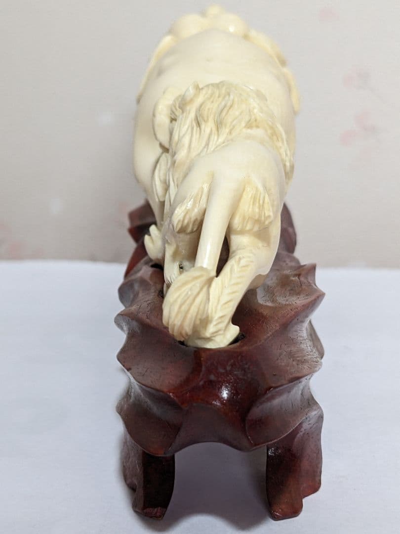 ⭐中国土産 工芸品 細密透かし彫り彫刻 象獅子闘 コレクション骨董品アンティーク