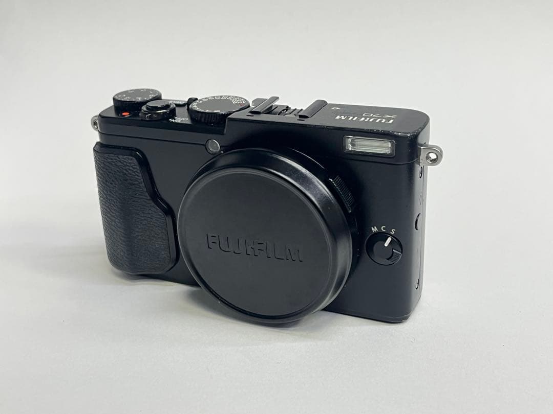 Fujifilm X70 ブラック