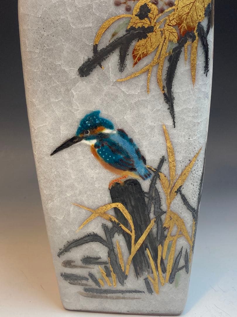 鈴木爽司 作 色絵金銀彩翡翠之図角瓶 共箱 花瓶 花生 花入