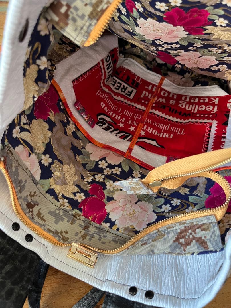 スカルマリアのリュック　バッグパック　アレキサンダーヘンリー