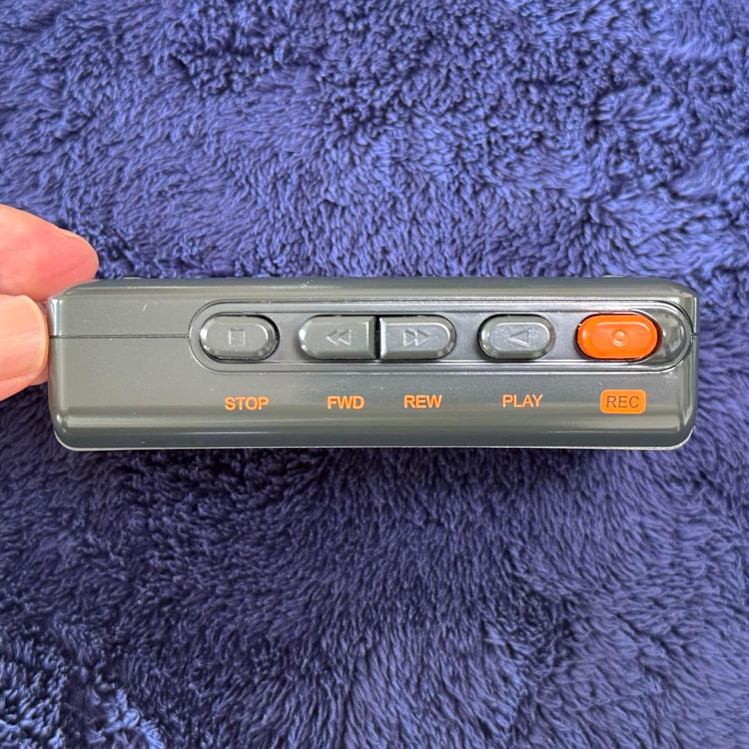 THE MASTERS社 ステレオカセットプレーヤー B-1000EW