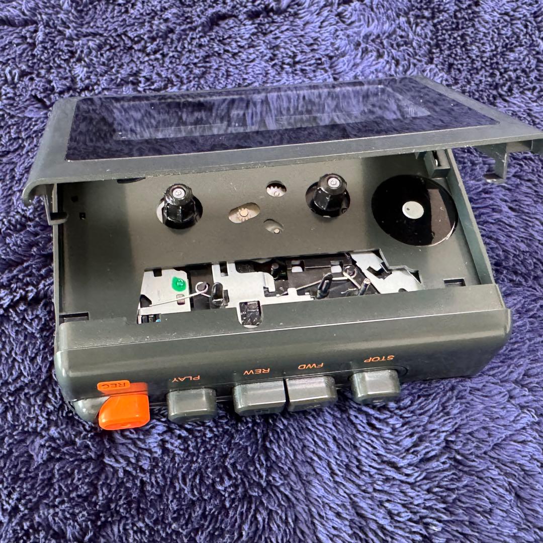 THE MASTERS社 ステレオカセットプレーヤー B-1000EW
