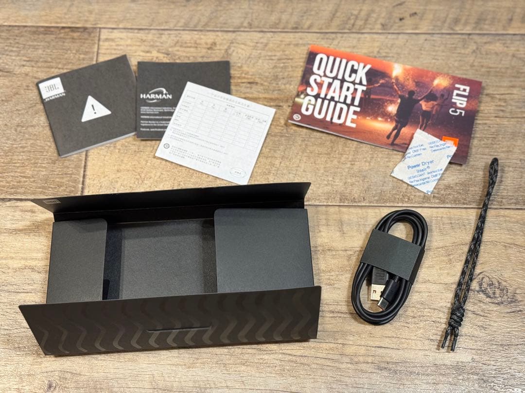 JBL FLIP5 ワイヤレススピーカー