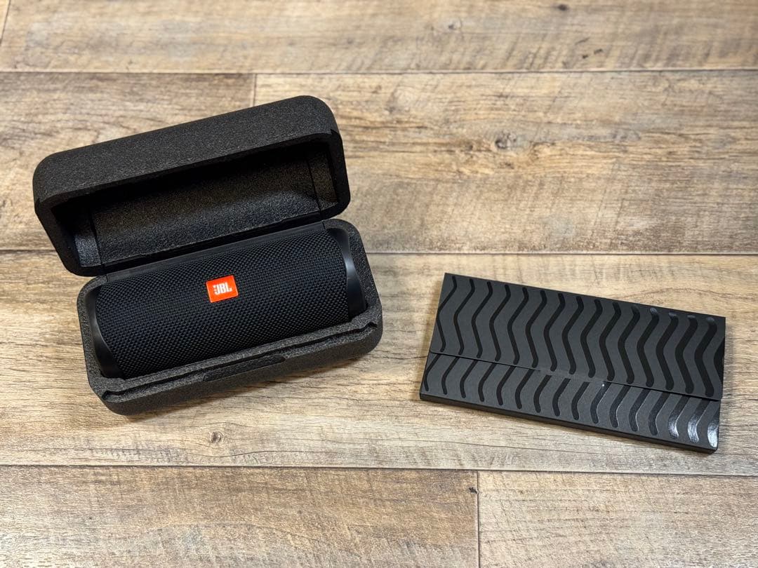 JBL FLIP5 ワイヤレススピーカー