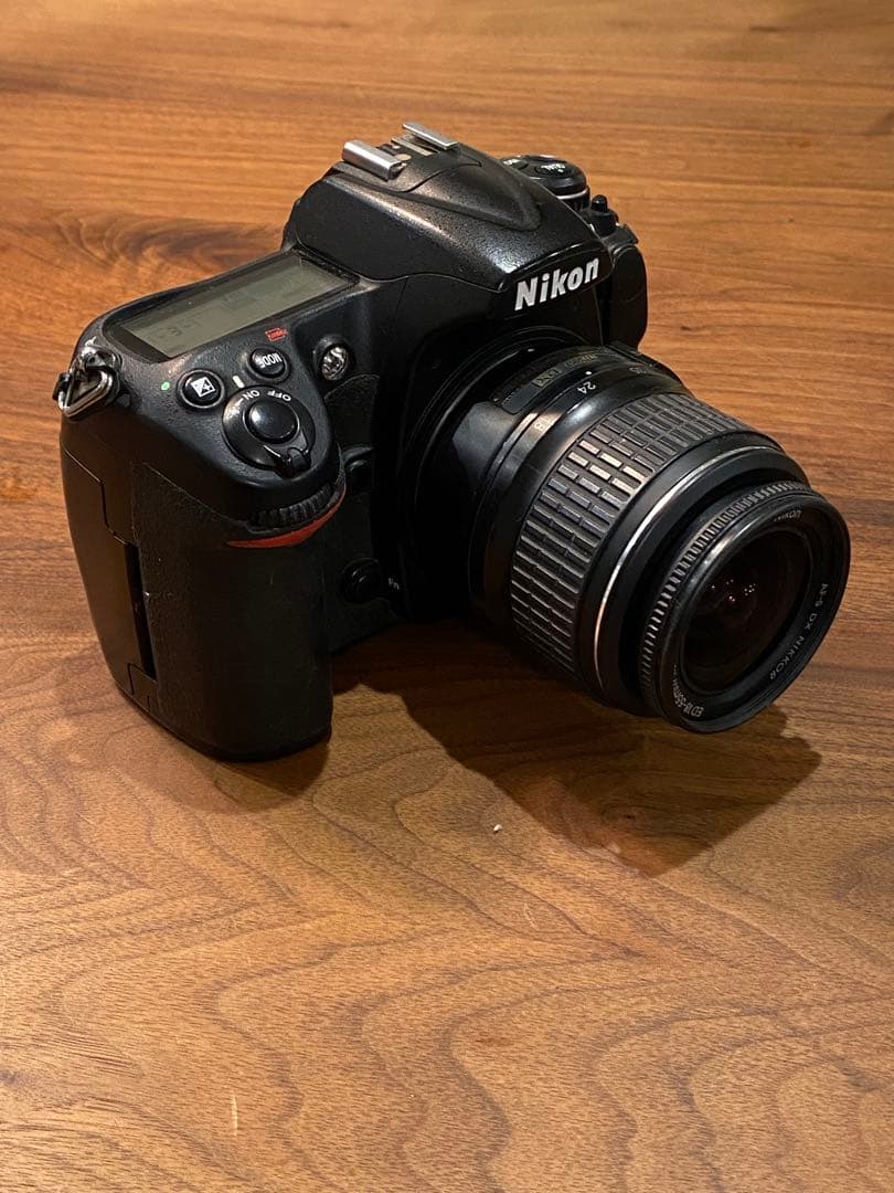 Nikon D300 デジタル一眼レフ 本体とバッテリー付き　動作品