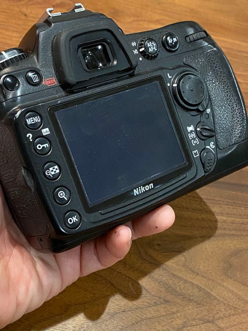 Nikon D300 デジタル一眼レフ 本体とバッテリー付き　動作品