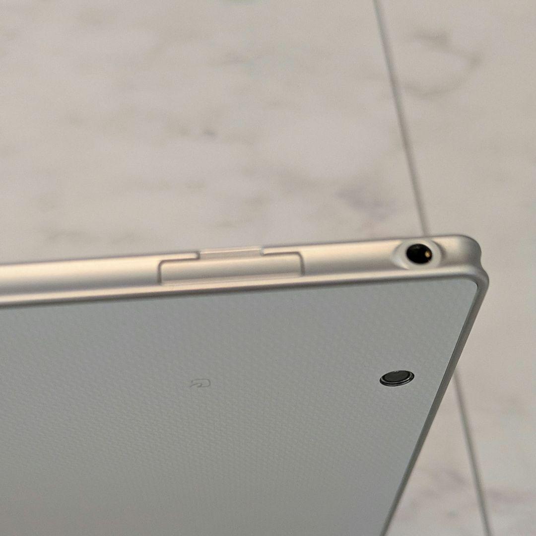 arrows Tab F-02K Off White SIMロック解除済