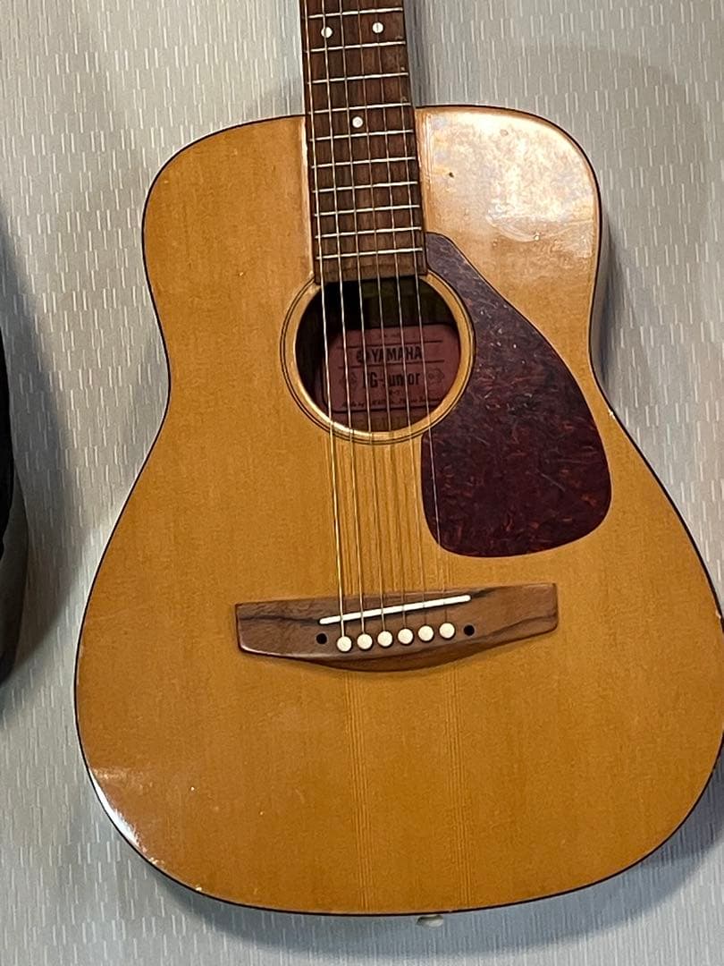 YAMAHAミニサイズ・フォークギター！ソフトケース付きます。