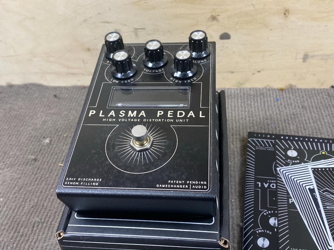 612 Gamechanger audio Plasma Pedal ファズ