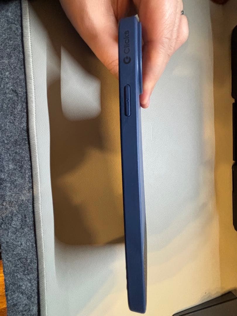 Clicks Keyboard for iPhone 15 中古 自宅保管