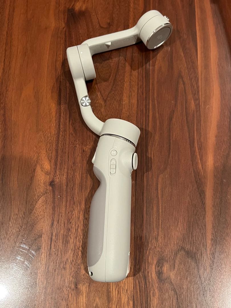 DJI OM 5 スマートフォン用ジンバル