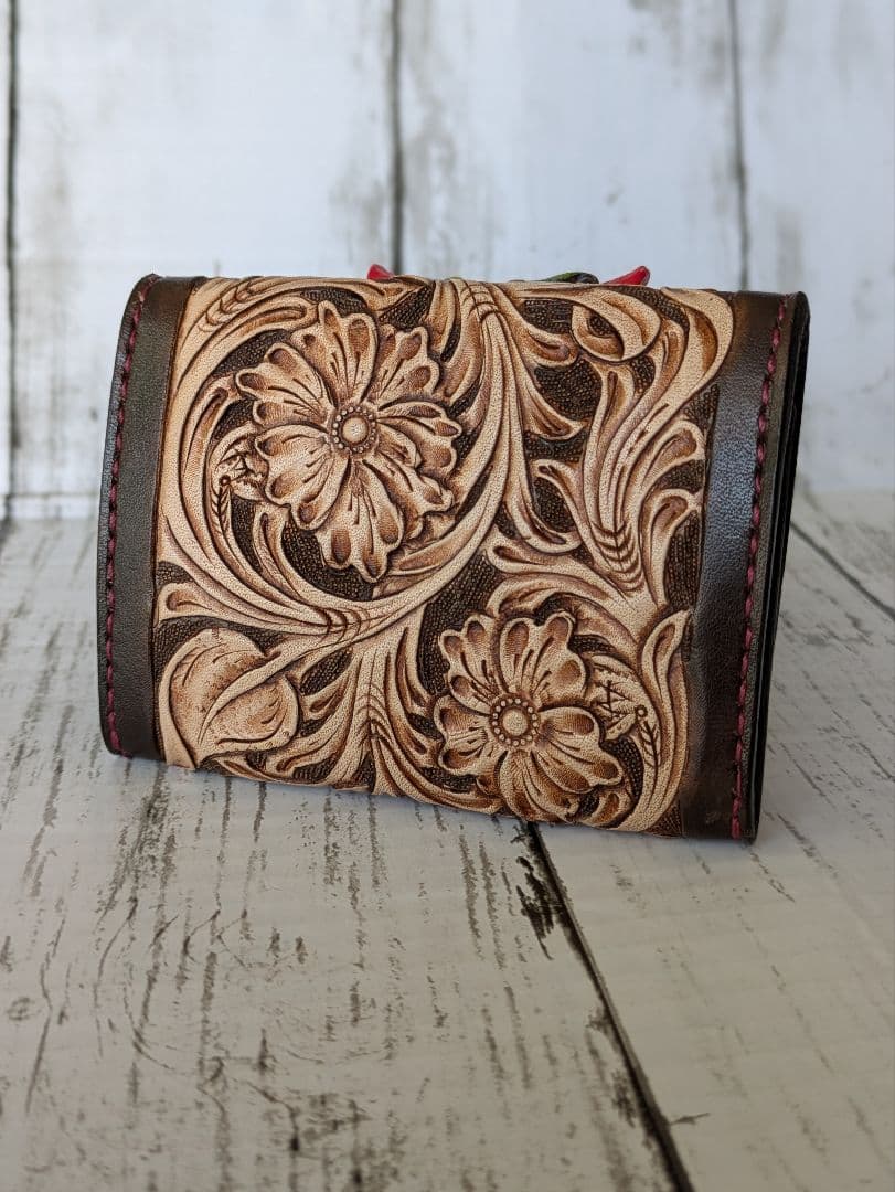 レザーケース　レザーカービングケース　ケース　小銭入れ