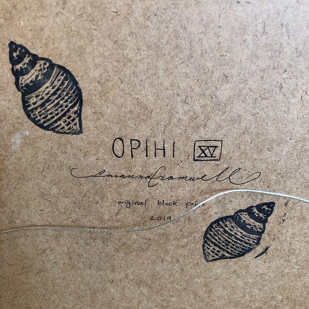 貝の絵柄の絵画