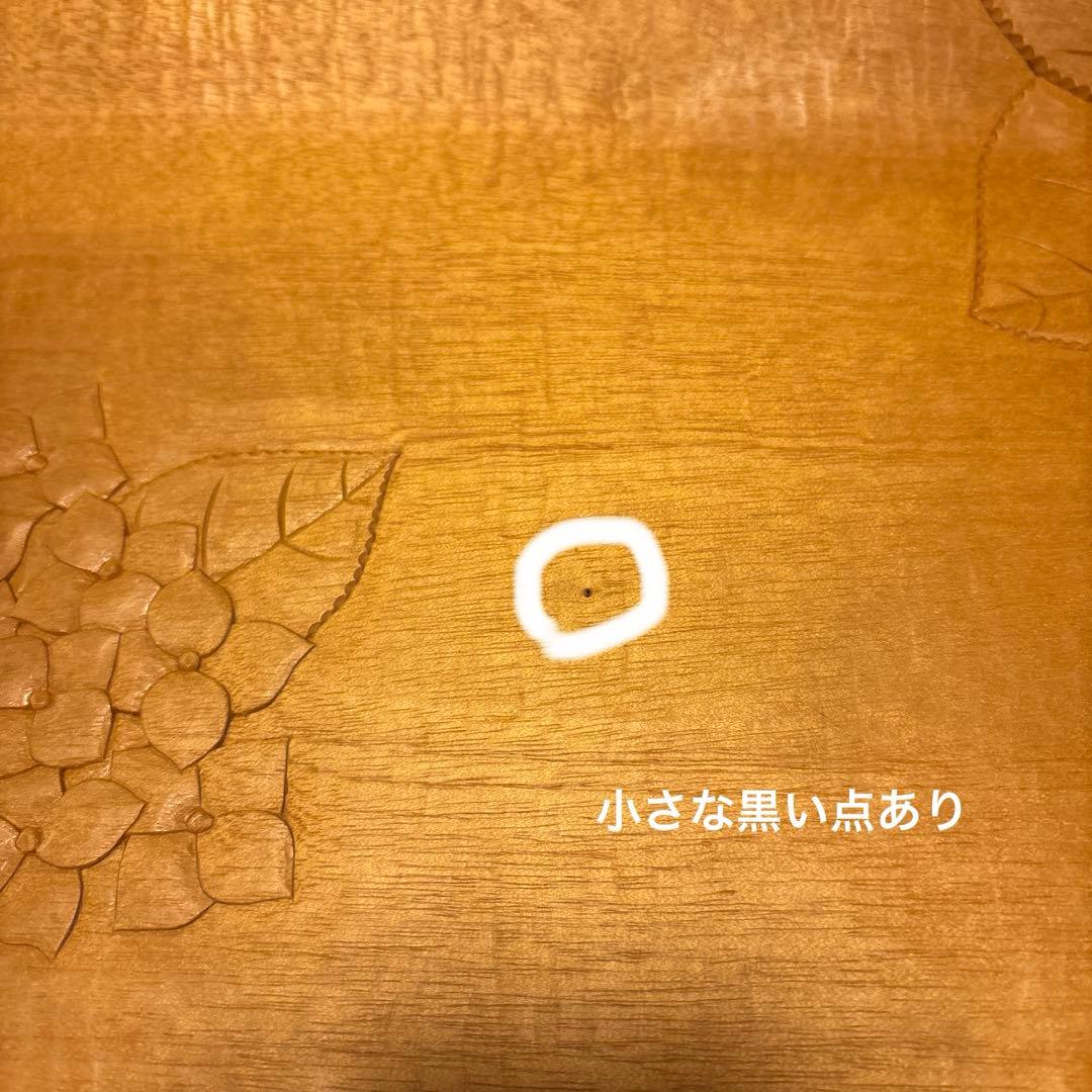 26 木彫り　持ち手付お盆　紫陽花