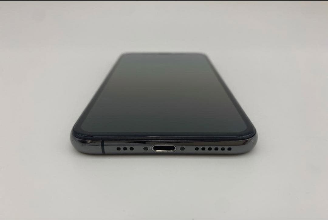 Apple iPhone XS スペースグレイ64GB