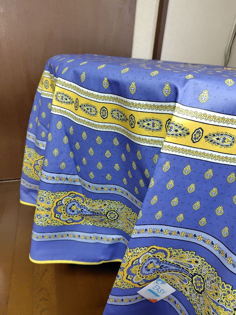 R8 バスティードラベンド 円形クロス