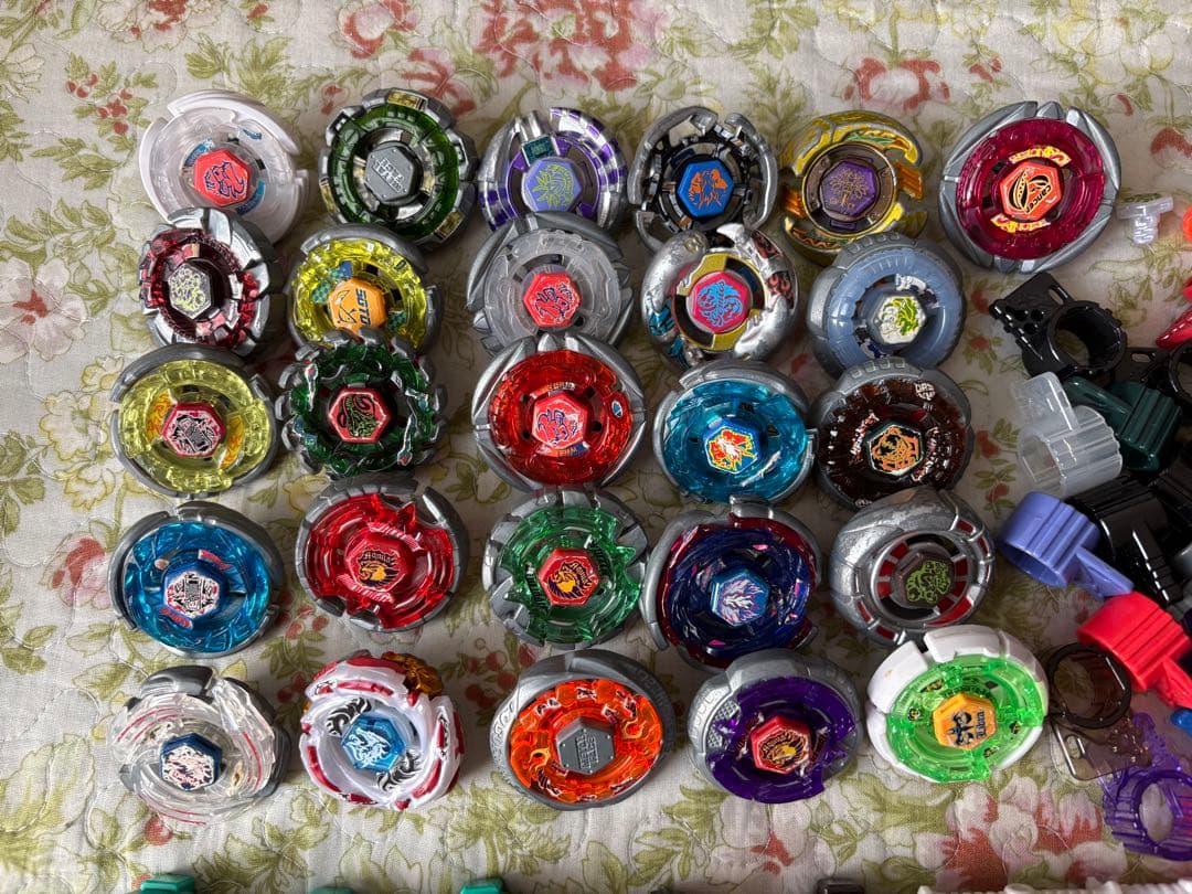 【値下げ交渉可能】ベイブレード　メタルファイト　大量　まとめ売り