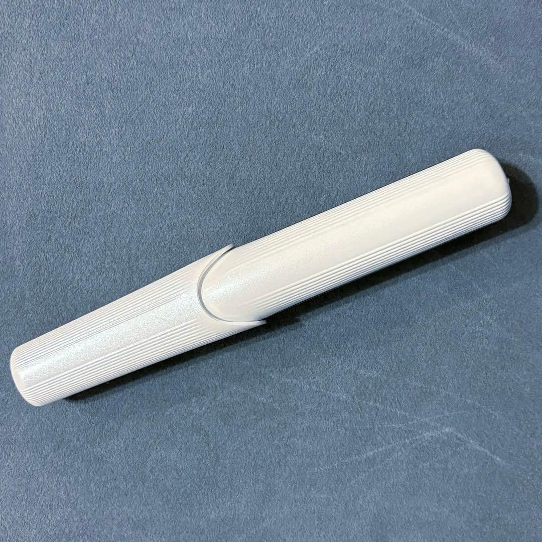 コードレス　リファストレートアイロン