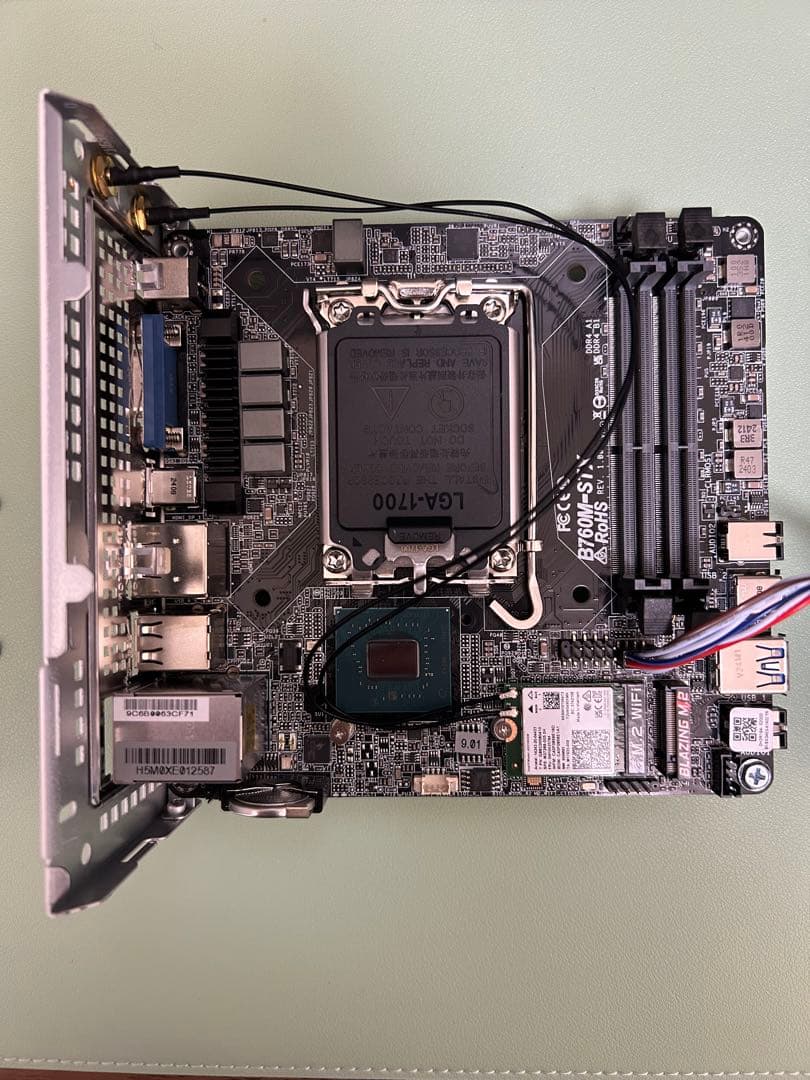 ASRock DeskMini B760 付属品完備(Wi-Fi 6E換装)