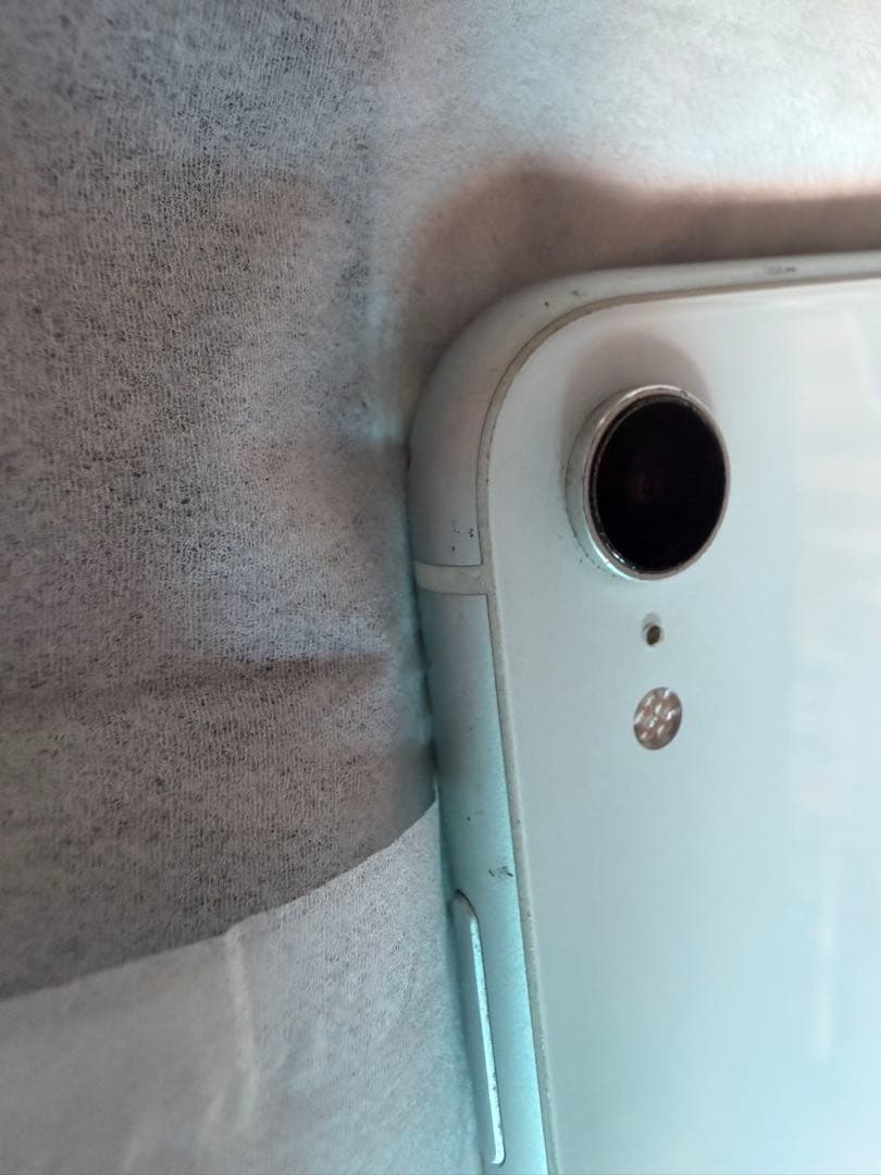 Apple iPhone XR ホワイト 6.1インチ　128GB