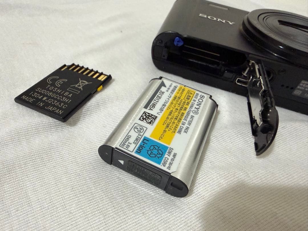 SONY デジカメ　DSC-WX300