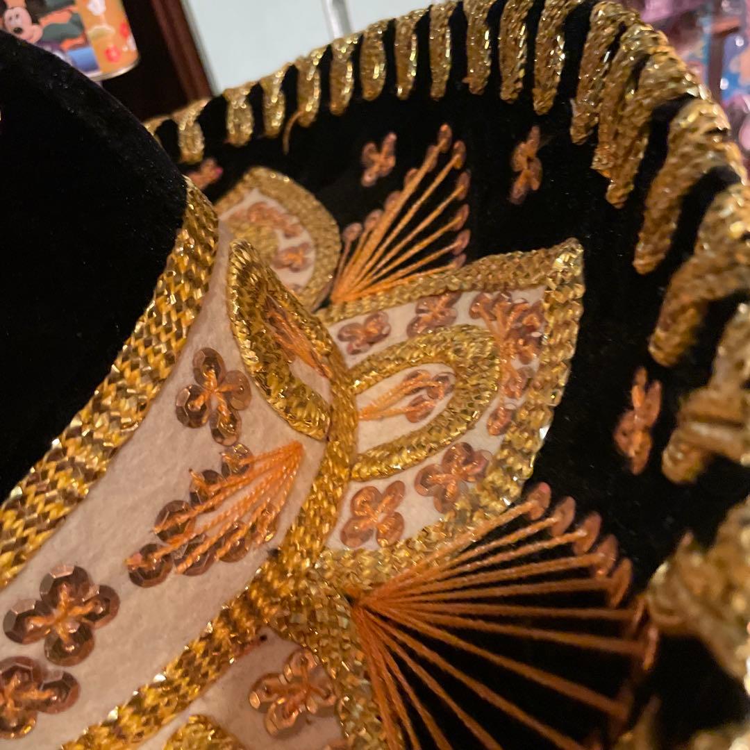 【豪華刺繍】メキシカン ソンブレロ ブラック×ゴールド 装飾ハットディスプレイ