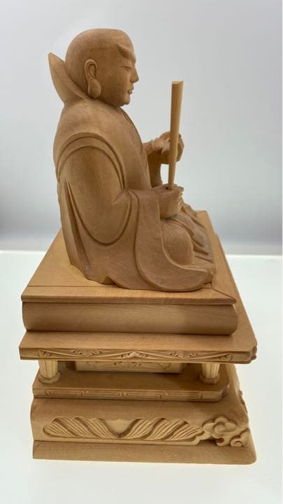 日蓮聖人坐像　木彫り　仏像