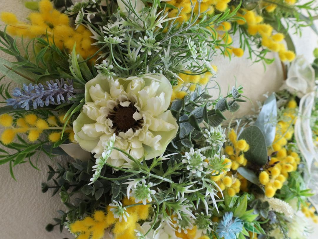 造花リース 黄色と緑色 35cm