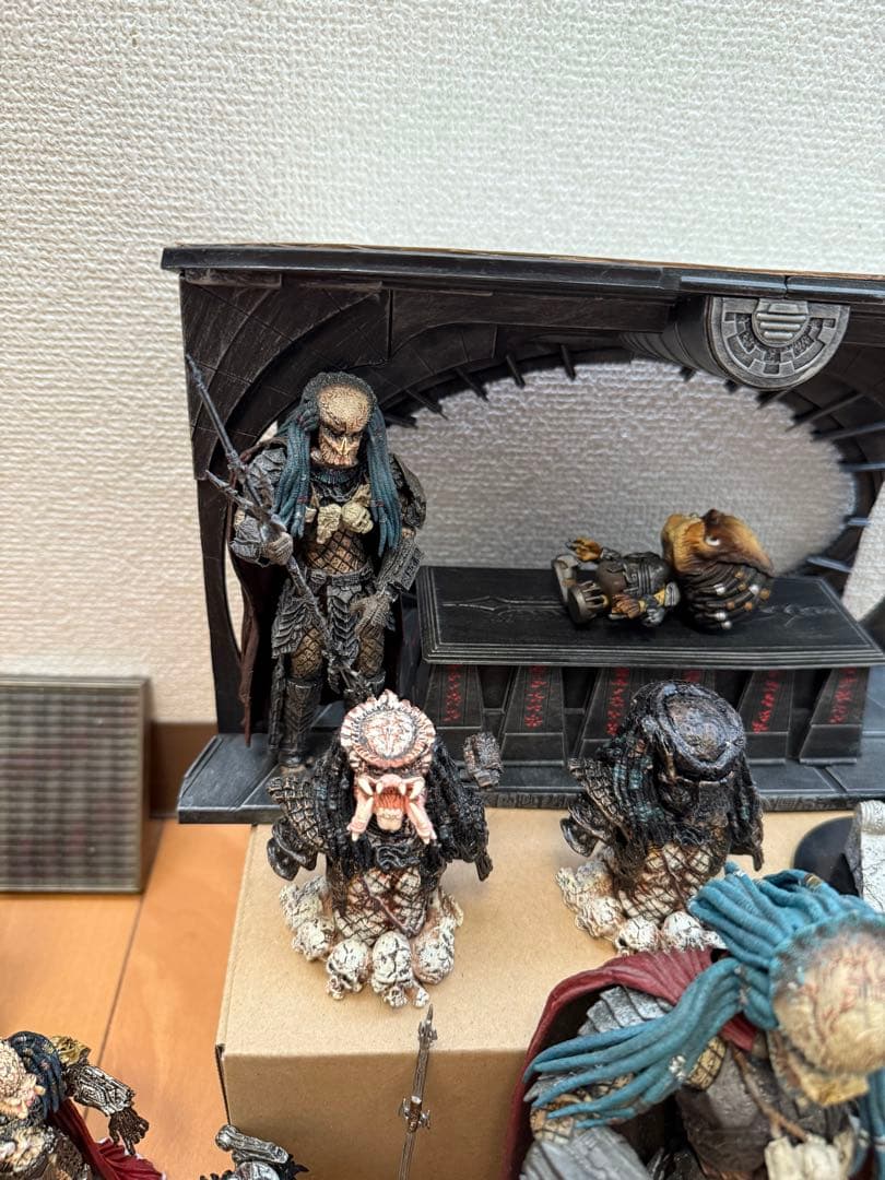 Ｔ*様 【大量まとめ売り】McFarlane AVP/プレデターフィギュアミニ