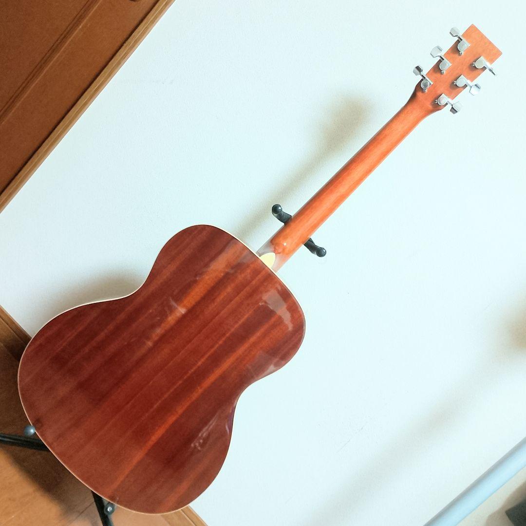 HONEY BEE　F-15 MH　アコースティックギター　弦は新品！