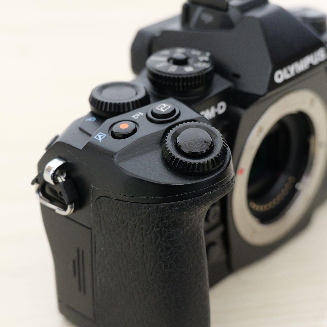 【僅か4602ショット】OLYMPUS OM-D E-M1 レンズキット