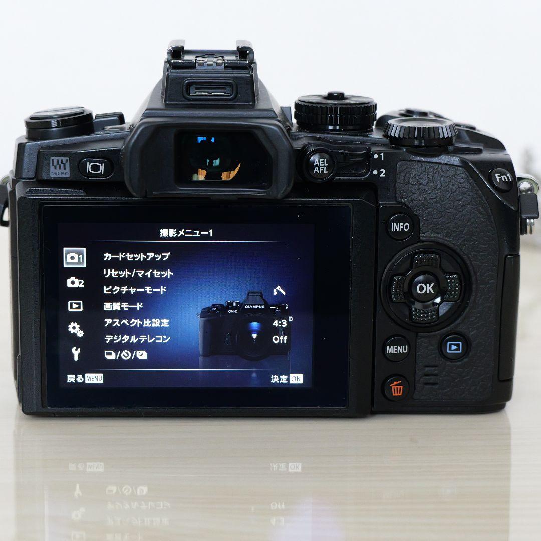 【僅か4602ショット】OLYMPUS OM-D E-M1 レンズキット