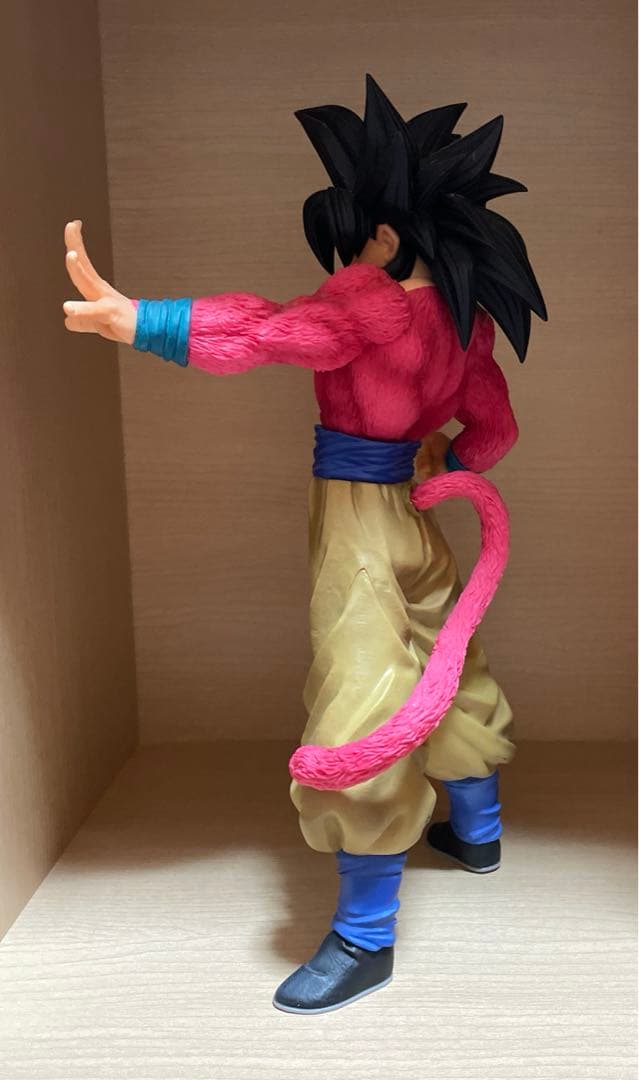 ドラゴンボール一番くじフィギュア 孫悟空スーパーサイヤ人4