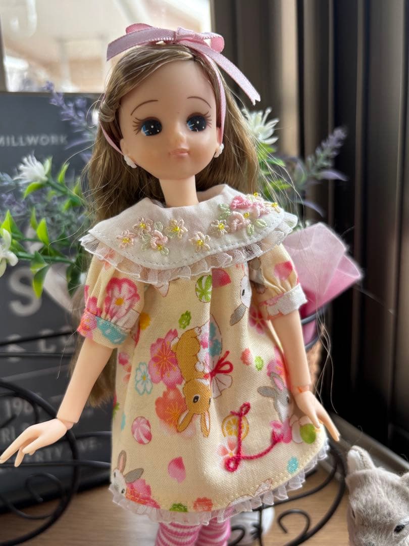 リカちゃんハンドメイド服　うさぎのミニワンピース双子ちゃんセット