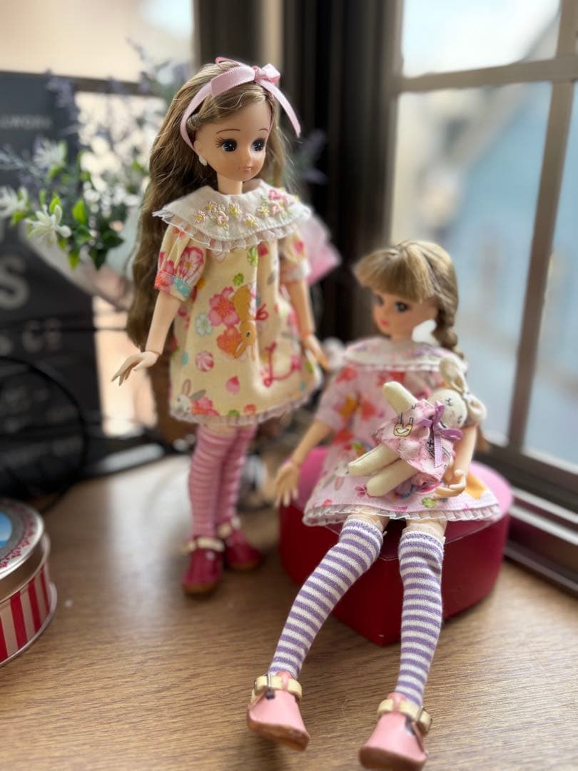 リカちゃんハンドメイド服　うさぎのミニワンピース双子ちゃんセット