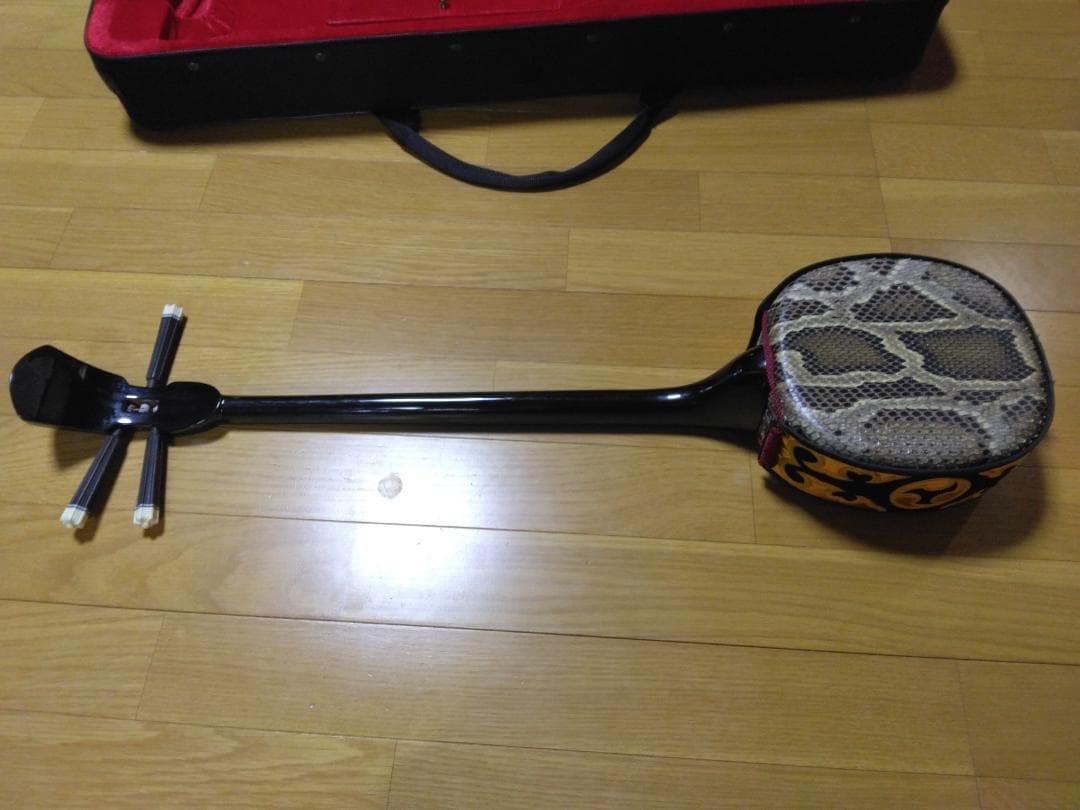 三線（沖縄三味線）入門用ケース付　付属品あり