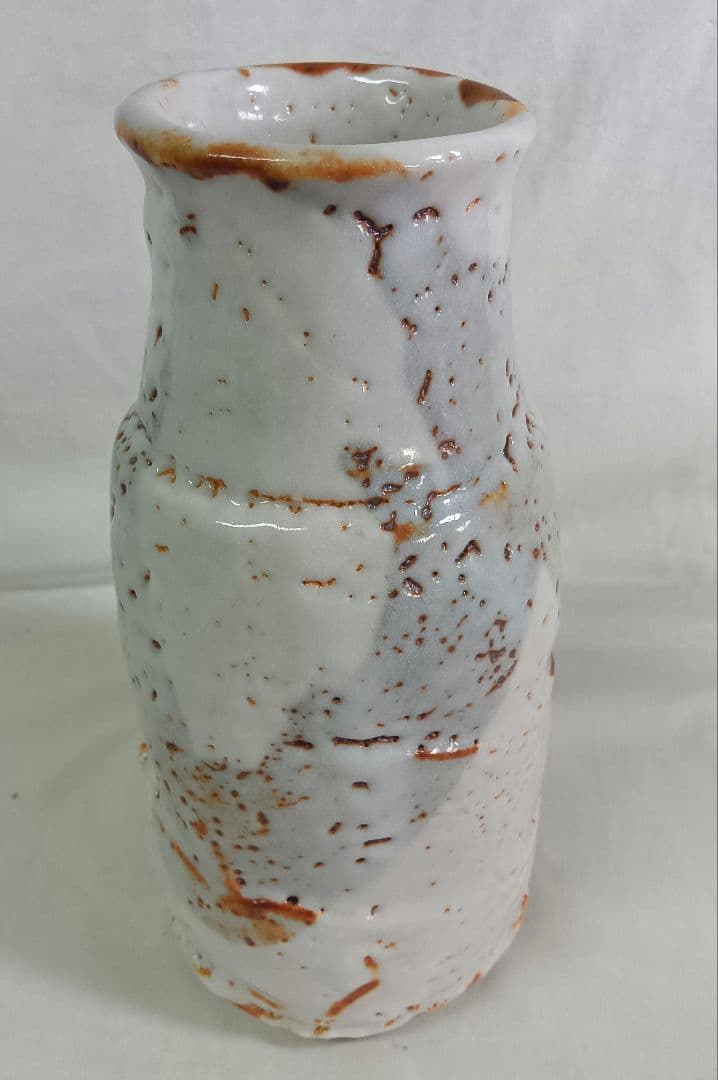 美濃焼　志野花生　仙山窯　人間国宝　安藤日出武　陶器　花瓶　花入　共箱　置物